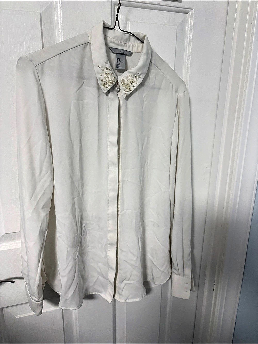 H&M White Pearl Collar Button Down Size Medium Like New